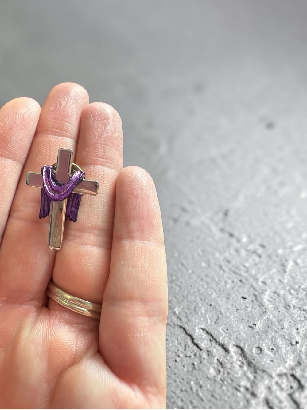 Vintage Silver Tone Christian Cross Purple Draped Cloth Lapel Pin
